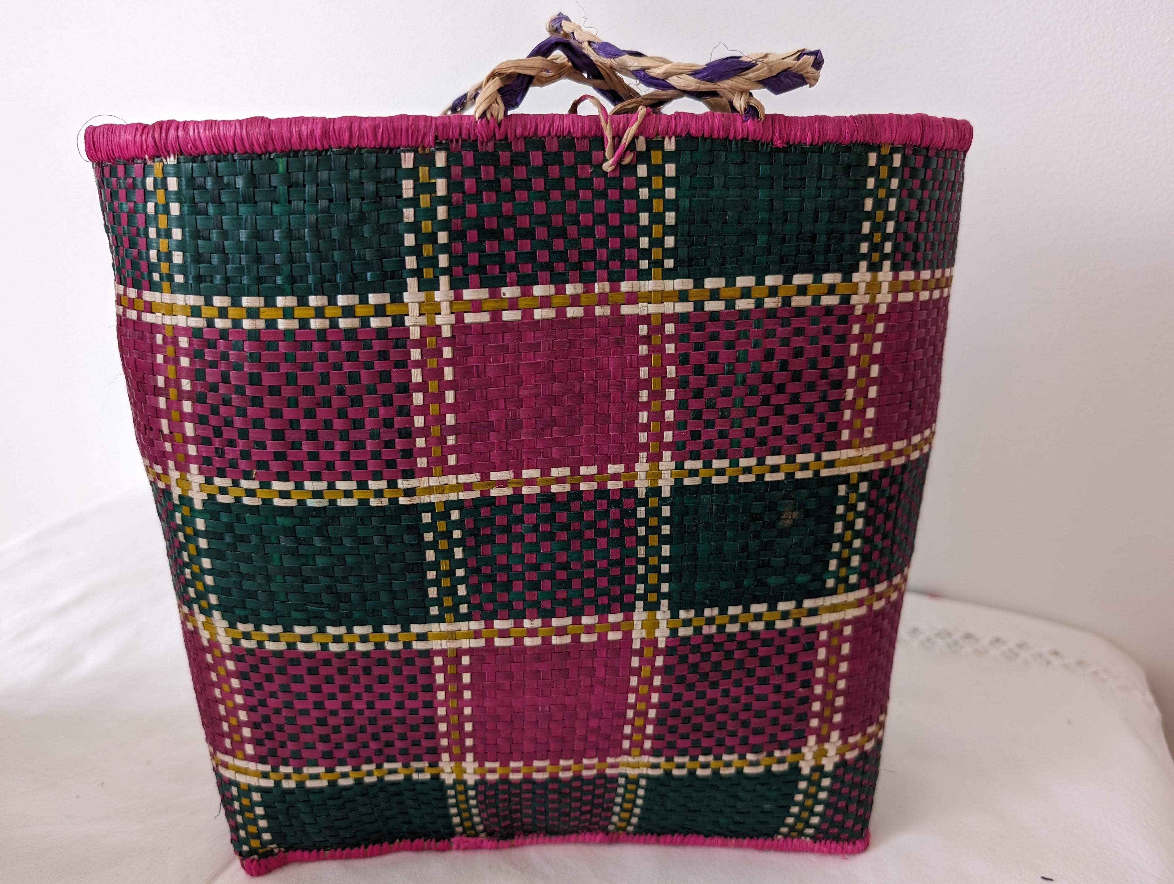 Sac à main en raphia