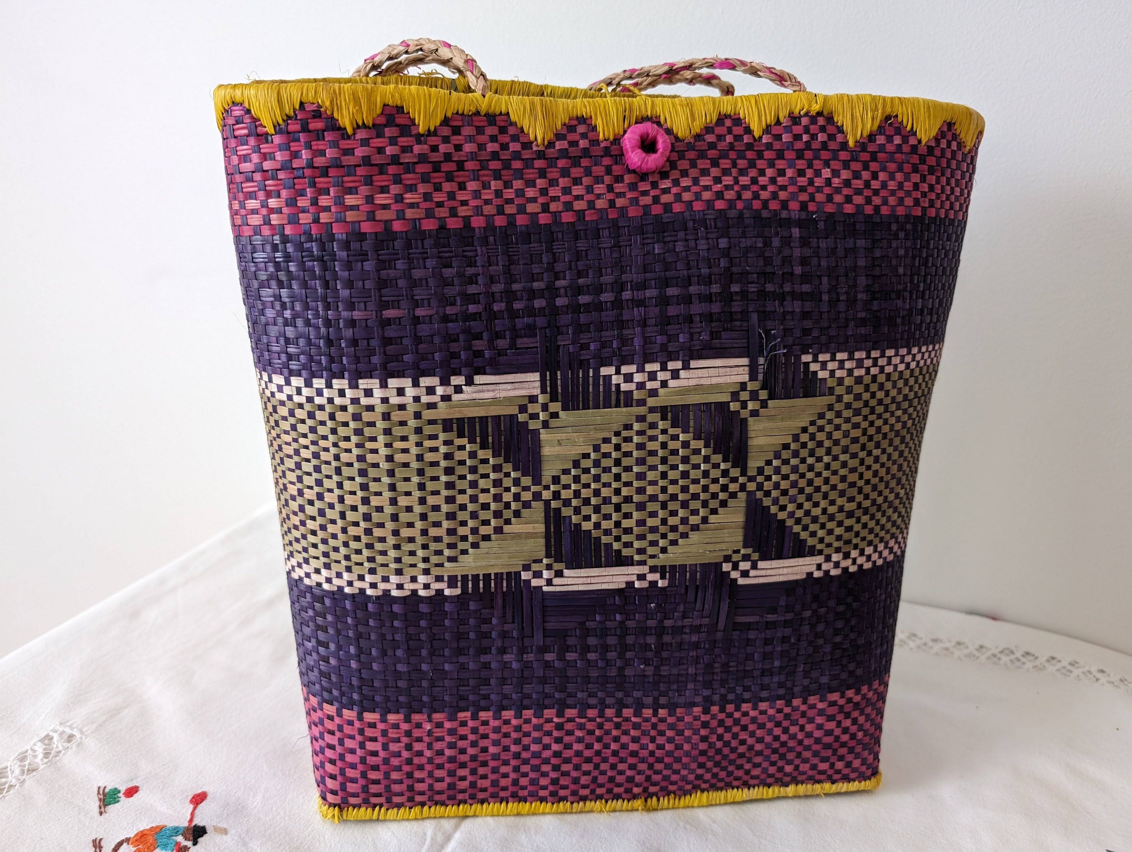 Sac à main en raphia