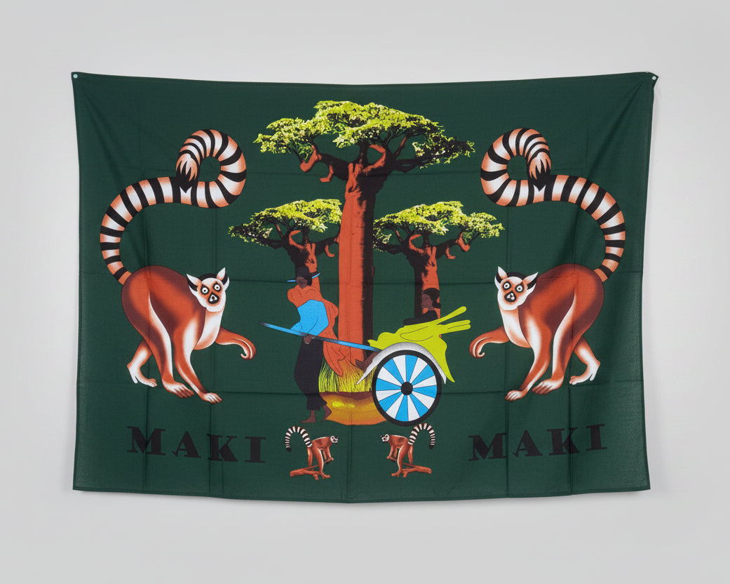 Paréo Lambahoany – Charette, maki et baobab, fond vert kaki | Tissu malgache 100% coton